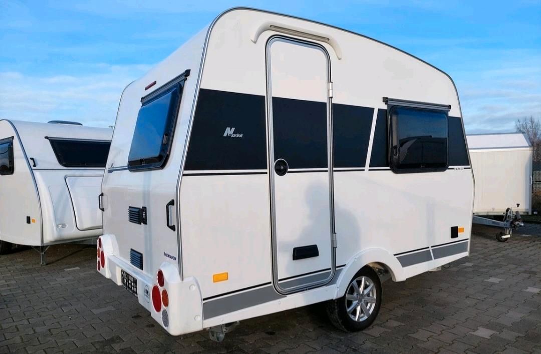 Niewiadow NT-Sprint Wohnwagen Neu Dusche/WC