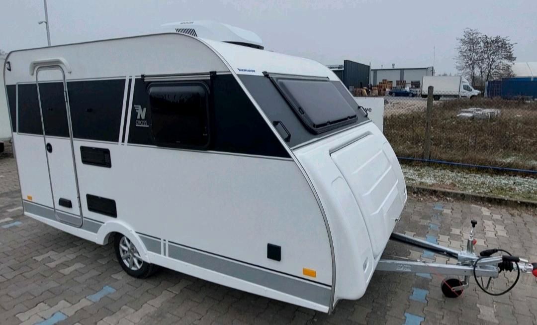 Niewiadow N-Cross mit Heizung /Toilette/ 4 Personen Wohnwagen