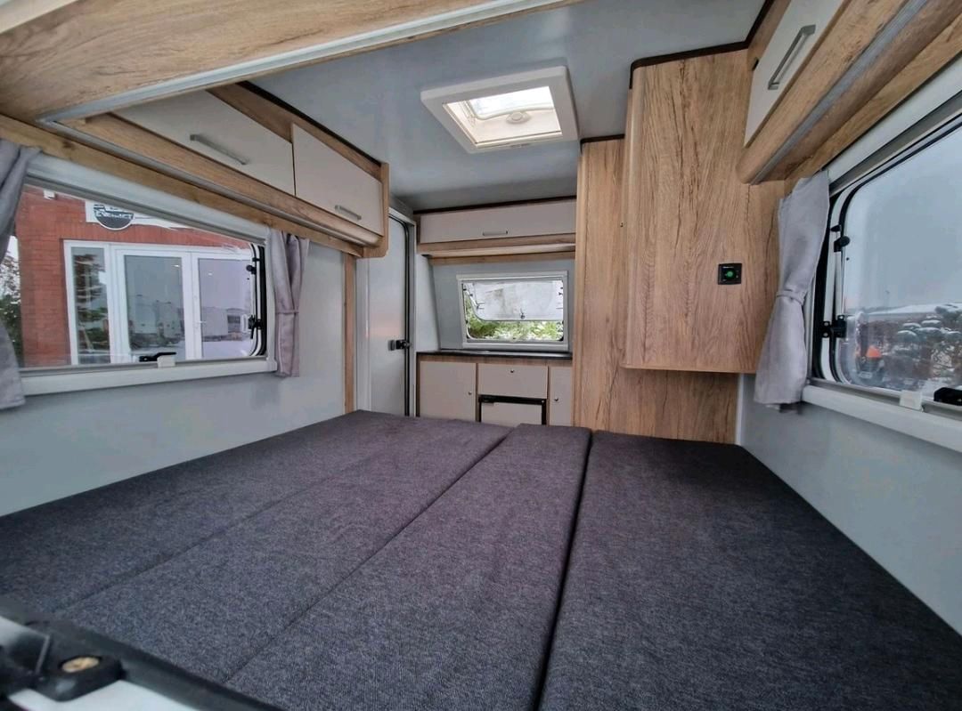 Niewiadow NT-Sprint Wohnwagen Neu Dusche/WC