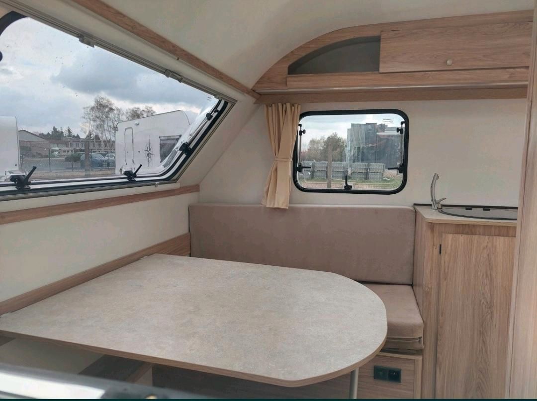 Niewiadow N-Cross mit Heizung /Toilette/ 4 Personen Wohnwagen